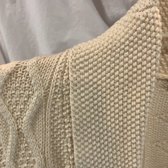 Lauren jeans company, cable knit cardigan. - Picture 3 of 8